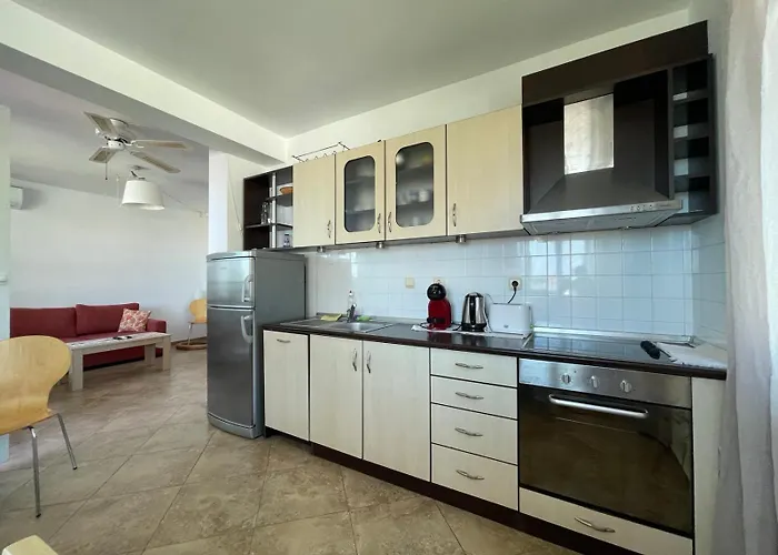 Apartment Caprice In Lozenec Kiten (Burgas)