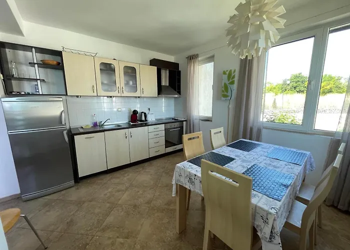 Apartment Caprice In Lozenec Kiten (Burgas)