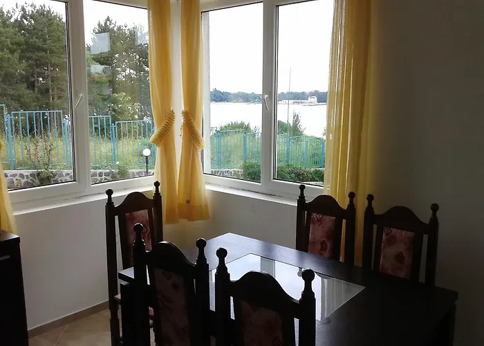 Caprice In Lozenec Apartment