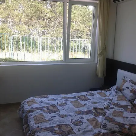 Caprice In Lozenec Kiten (Burgas)